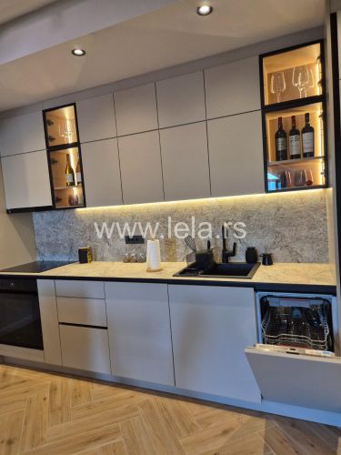 ea_0_02_05_34c1b18087275065a3f0a2650395f9c07b80aea